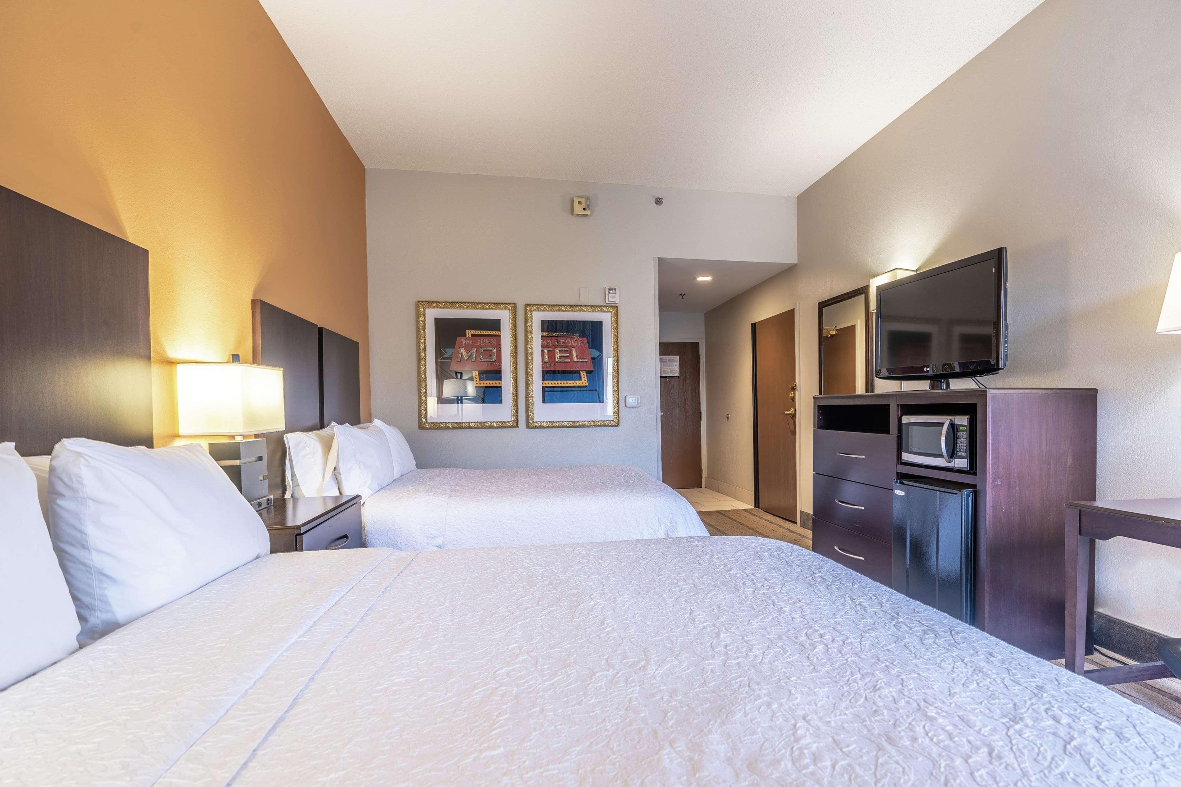 Hampton Inn Milledgeville Extérieur photo